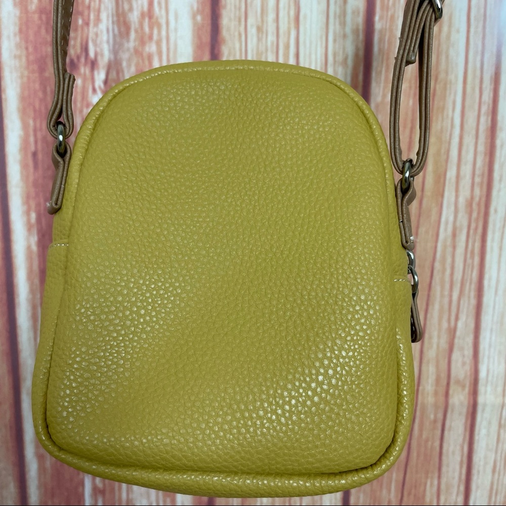 Multisac Multiple Compartment Cross Body Travel B… - image 5